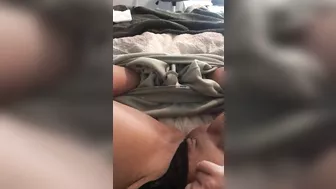 Arabian mom moans when playing with her XXX pussy in amateur clip