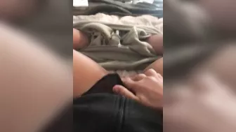 Arabian mom moans when playing with her XXX pussy in amateur clip