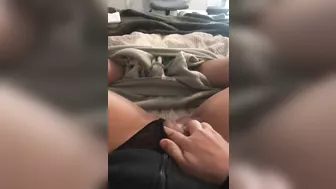 Arabian mom moans when playing with her XXX pussy in amateur clip