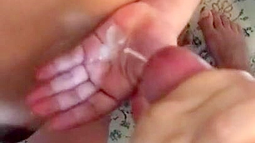 Filthy Moroccan girlfriend plays with XXX cum after sucking dick