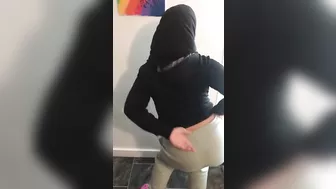 Playful Syrian XXX girlfriend shakes her booty before taking dick