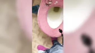 POV video of lustful Iranian mom teasing her XXX pussy in the toilet