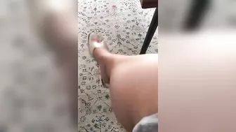 Arab mom needs to have her XXX feet worshiped by submissive hubby