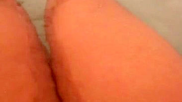 Naked Syrian mom shows off sexy hairy XXX coochie in the bathtub