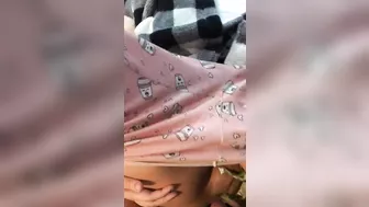 Dressed Iranian XXX mom pulls panties aside to take man's dick deep