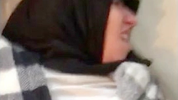 Dressed Iranian XXX mom pulls panties aside to take man's dick deep