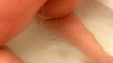 Moroccan XXX hottie with huge ass wants anal fucking int the bathtub