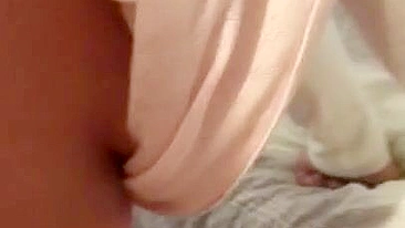 Arabic stud anally fucks his big-assed pregnant wife in XXX video