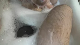 Big-tittied XXX Arab mom pleases man with soapy handjob in the bathtub