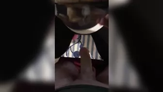 Pregnant Moroccan mom poses for amateur XXX porn for the first time