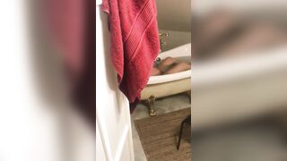 Perverted dude spies on pregnant Arabic XXX stepsis in the bathroom