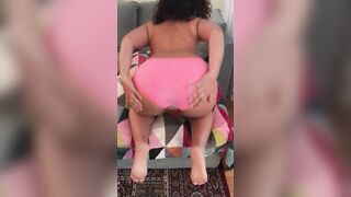 Moroccan mom is ready for anal and shakes XXX ass in pink panties