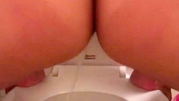 Egyptian amateur close-up of horny XXX mom peeing in the toilet