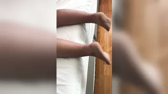 Man spanks big XXX ass of his cuffed Moroccan girlfriend on the bed