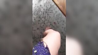 Young Arab woman shakes asshole filming herself doing XXX belly dance