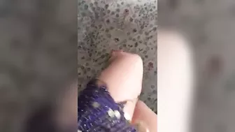 Young Arab woman shakes asshole filming herself doing XXX belly dance