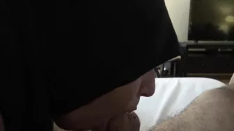 XXX blowjob is the best thing for the Arab slut who moans while sucking