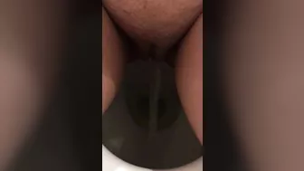 Arab mom captures unshaved muff as she pisses in the solo XXX video