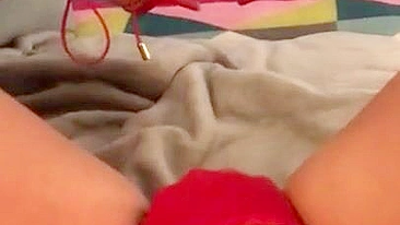 Arab mom in red panties and high heels performs XXX masturbation