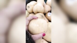 Perverted Algerian mom chooses veggies to tease her XXX pussy with