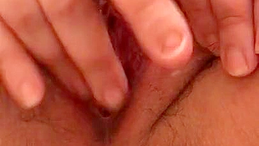 Sexy close-up view of Arabic XXX pussy ready to get properly fucked