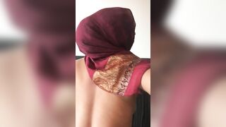 Morocco mom in hijab plays with white panties to tease her XXX viewers