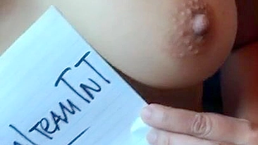 Chesty Turkish mom advertises natural tits with hard nipples in short XXX clip