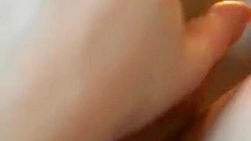 Turkish mom temptingly spreads legs for bald boy who gives XXX cunnilingus