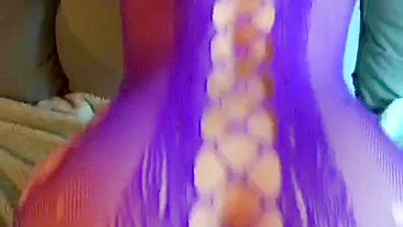 Sexy Arab mom in tight purple dress shakes big bouncing ass in XXX porn