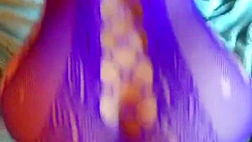 Sexy Arab mom in tight purple dress shakes big bouncing ass in XXX porn