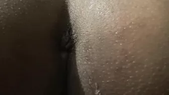 Arab mom tempts XXX viewers with her juicy tushy put right into camera