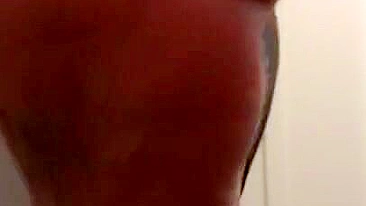 Classy Arab mom puts naked feet in cam for XXX fetishists watching her