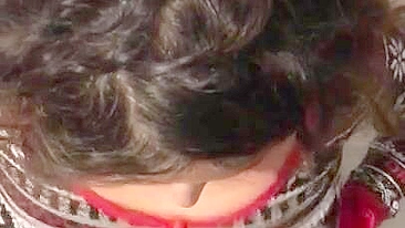 Maghreb mom takes saggy breasts out of top in the solo XXX video