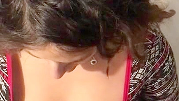 Maghreb mom takes saggy breasts out of top in the solo XXX video