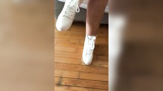 Arab mom figures out what kind of XXX sensations foot-fetishism gives