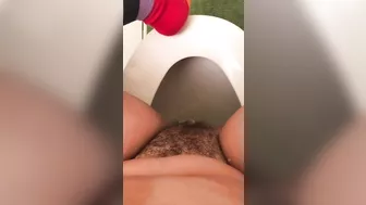 Lebanese mom loves hairy pussy and captures it during XXX pissing
