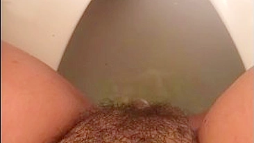 Lebanese mom loves hairy pussy and captures it during XXX pissing