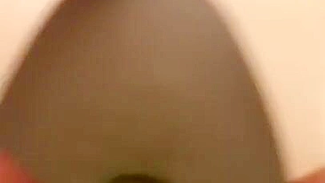 Lebanese mom loves hairy pussy and captures it during XXX pissing