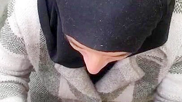 Shy Syrian mom in hijab is coerced into a XXX blowjob in the woods