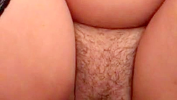 Cock stretches XXX pussy of Qatar mom in stockings and covers it with cum