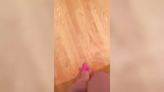 Arab mom captures legs with pink shoes on while walking in XXX video