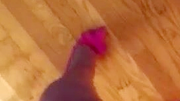 Arab mom captures legs with pink shoes on while walking in XXX video