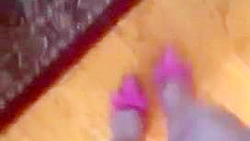 Arab mom captures legs with pink shoes on while walking in XXX video