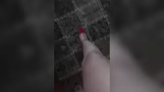 Arab mom relieves XXX stress when she walks around in red high heels