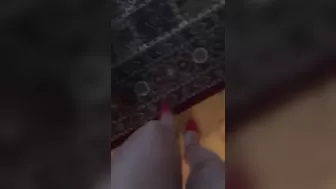 Arab mom relieves XXX stress when she walks around in red high heels