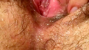 Arab mom spreads hairy pussy lips and performs XXX masturbation close-up