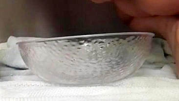 Arab mom receives XXX satisfaction and squirts a lot in a glass bowl