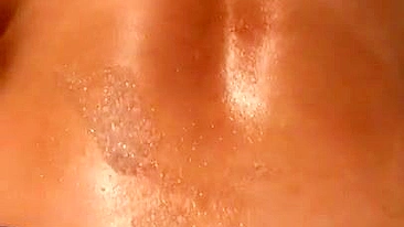 Arab mom in striped panties washes XXX shaped rear in the soapy water