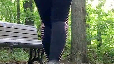 Eccentric Arab mom flashes her big XXX ass outdoors in the park