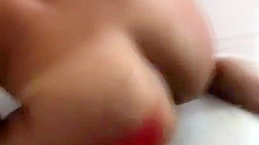 Lover spanks amazing big ass of sultry Arab mom in amateur POV video